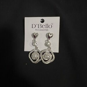 #585 D’Bello Heart shape earrings